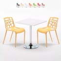 Cocktail hvid cafebord sæt: 2 Gelateria farvet stole og 70cm kvadratisk bord Mængderabat