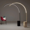 Biblio LED gulvlampe i metal, 215 cm, buet design Tilbud