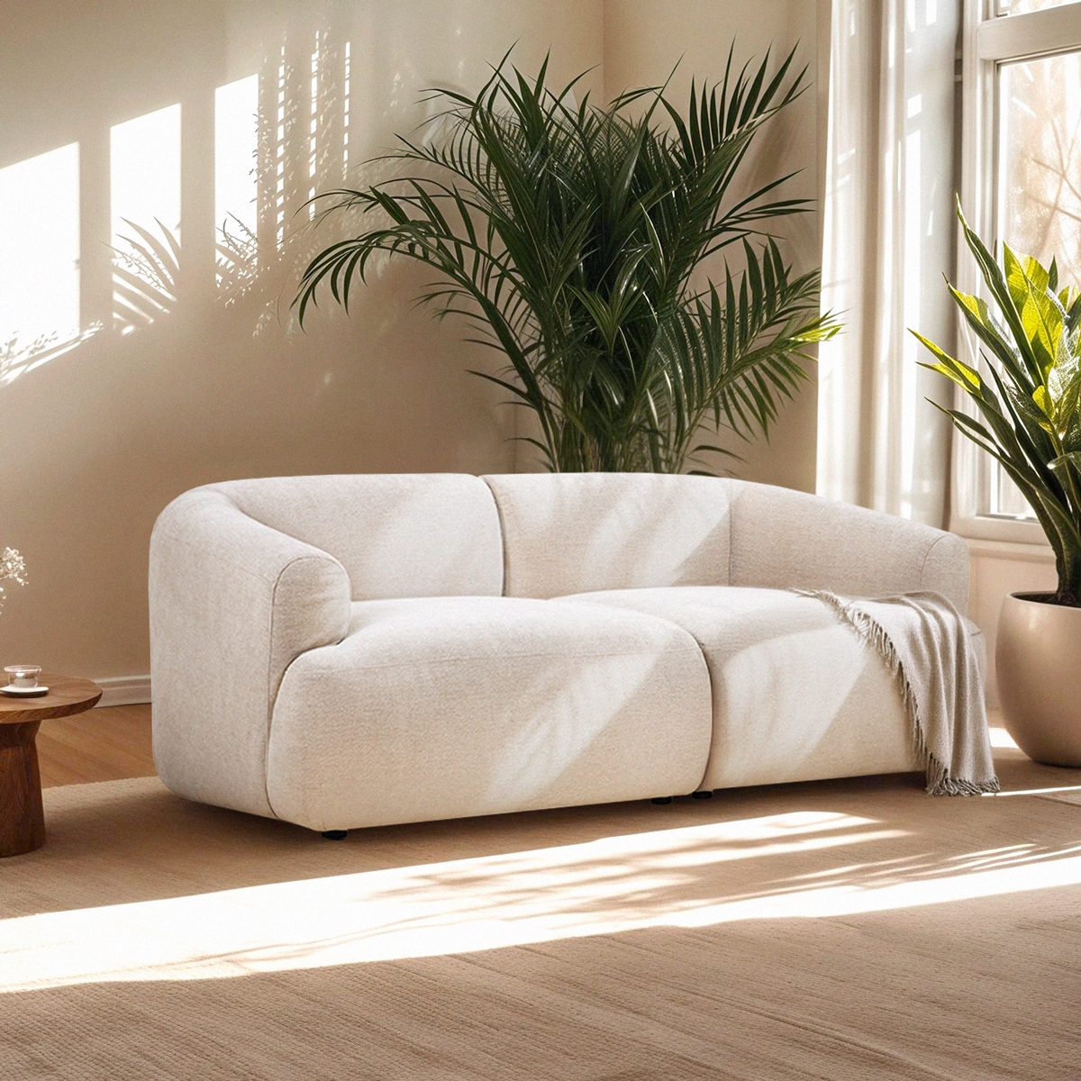 Modulsofa til 2-personer i beige stof med buet design Yuna-2 Kampagne Modulsofa til 2-personer i beige stof med buet design Yuna-2 Kampagne