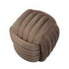 Moderne Softy puf i flettet design med velourpolstring 
