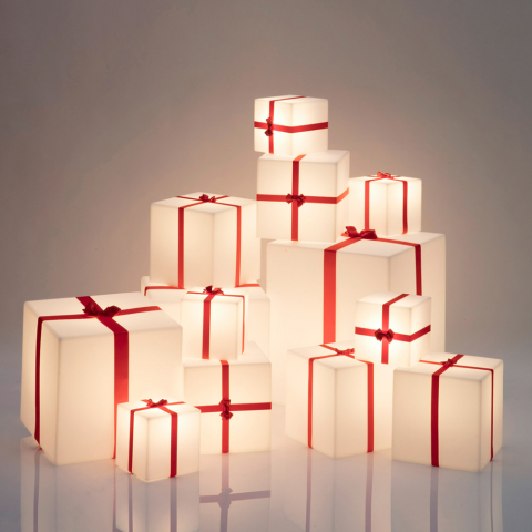 Merry Cubo Slide gulvlampe julegaveformet lampe led lys med satin bånd