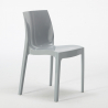 Yanez Black cafebord sæt: 4 farvet plast stole og 90x90 cm sort bord 