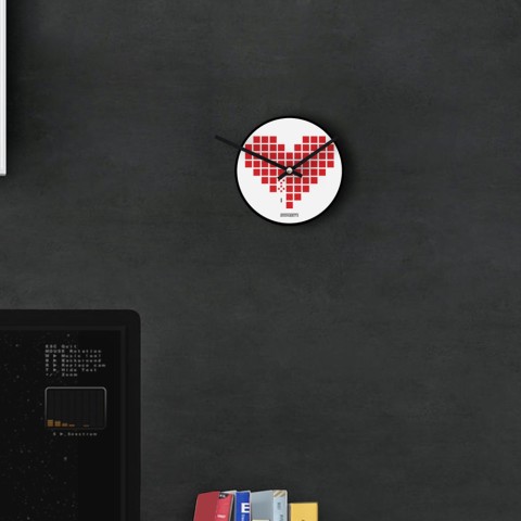 Love Invaders stort vægur junghans rundt metal til køkken stue kontor Kampagne